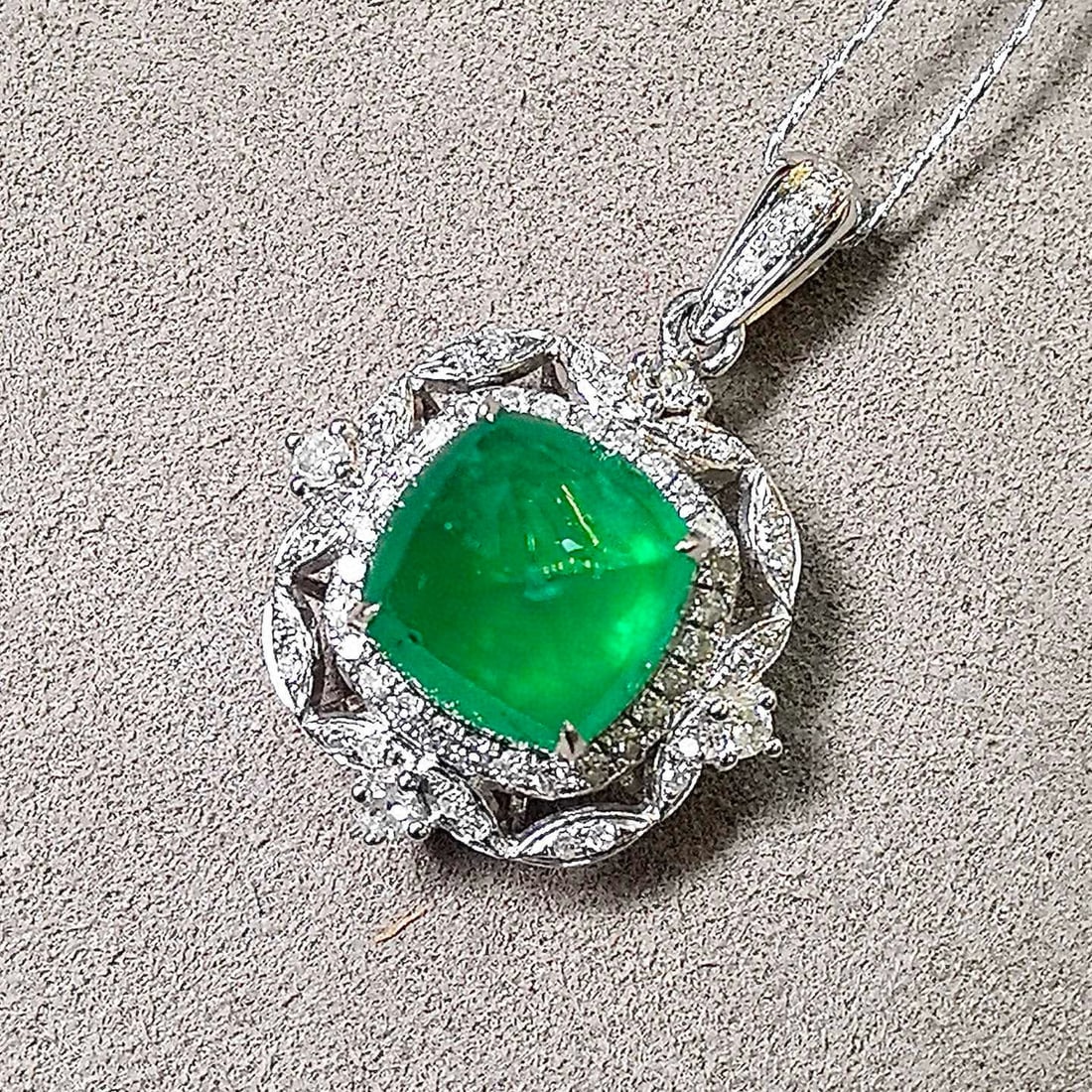 14k Gold 3.74 Ctw Natural Emerald & Diamond Pendant( Without Chain ) - 3