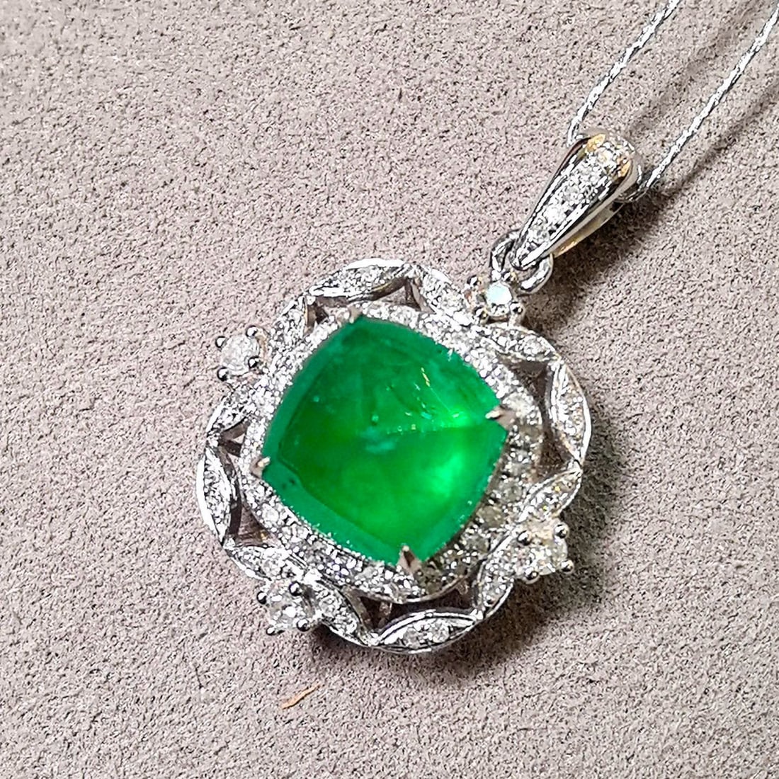 14k Gold 3.74 Ctw Natural Emerald & Diamond Pendant( Without Chain ) - 6