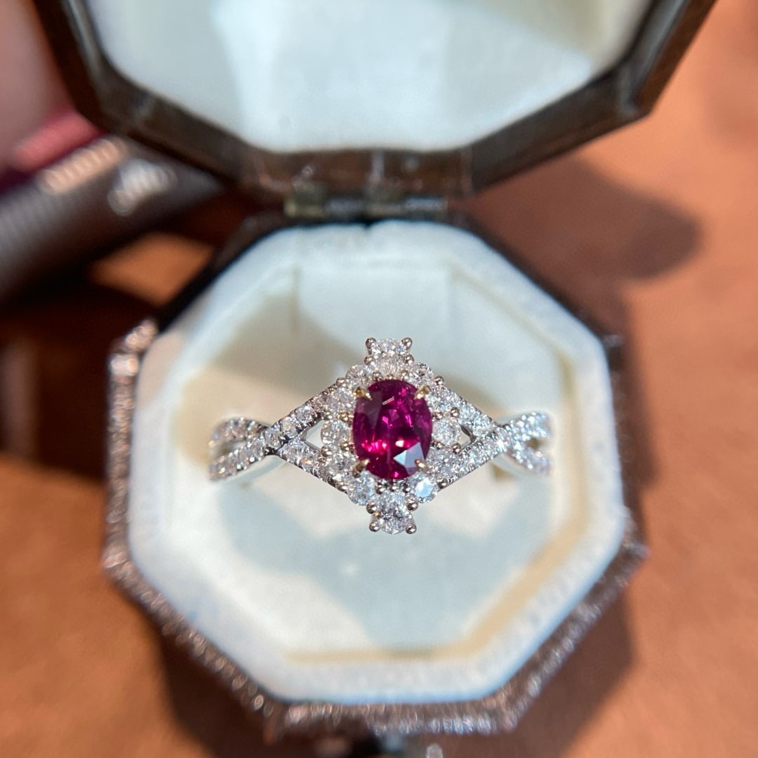 14k Gold 0.50 Ct Natural Ruby & Diamond Ring: Ref:231062279 // gold content:14k gold // ring size:7. 25us // // main gemstone:ruby // shape:oval // carat weight:0. 50ct // color:red // treatment:natural // // adjacent gemstone 2 : diamond //