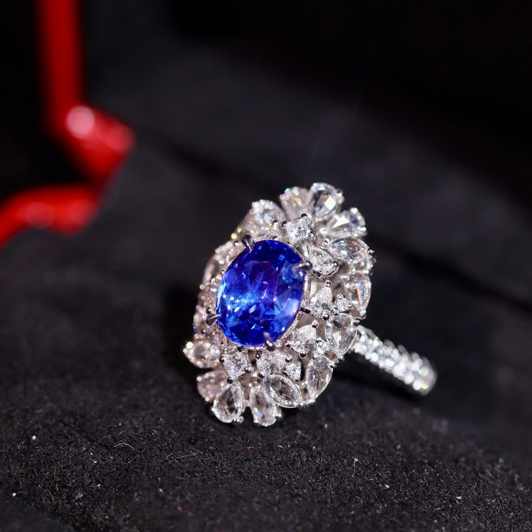 14k Gold 2.59 Ctw Natural Sapphire & Diamond Ring: Ref:231062280 // gold content:14k gold // ring size:7. 25us // // main gemstone:sapphire // shape:oval // carat weight:1. 67ct // color:blue // treatment:natural // // adjacent gemstone 2 : diamond //