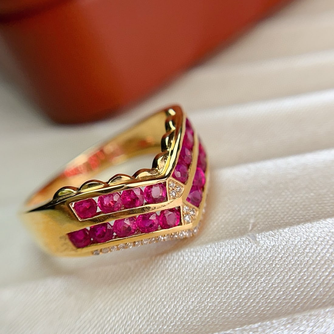 14k Gold 1.80 Ct Natural Ruby & Diamond Ring: Ref:231062289 // gold content:14k gold // ring size:7. 25us // // main gemstone:ruby // shape:round // carat weight:1. 80ct // color:red // treatment:natural // cut grade:g // // adjacent gemstone 2