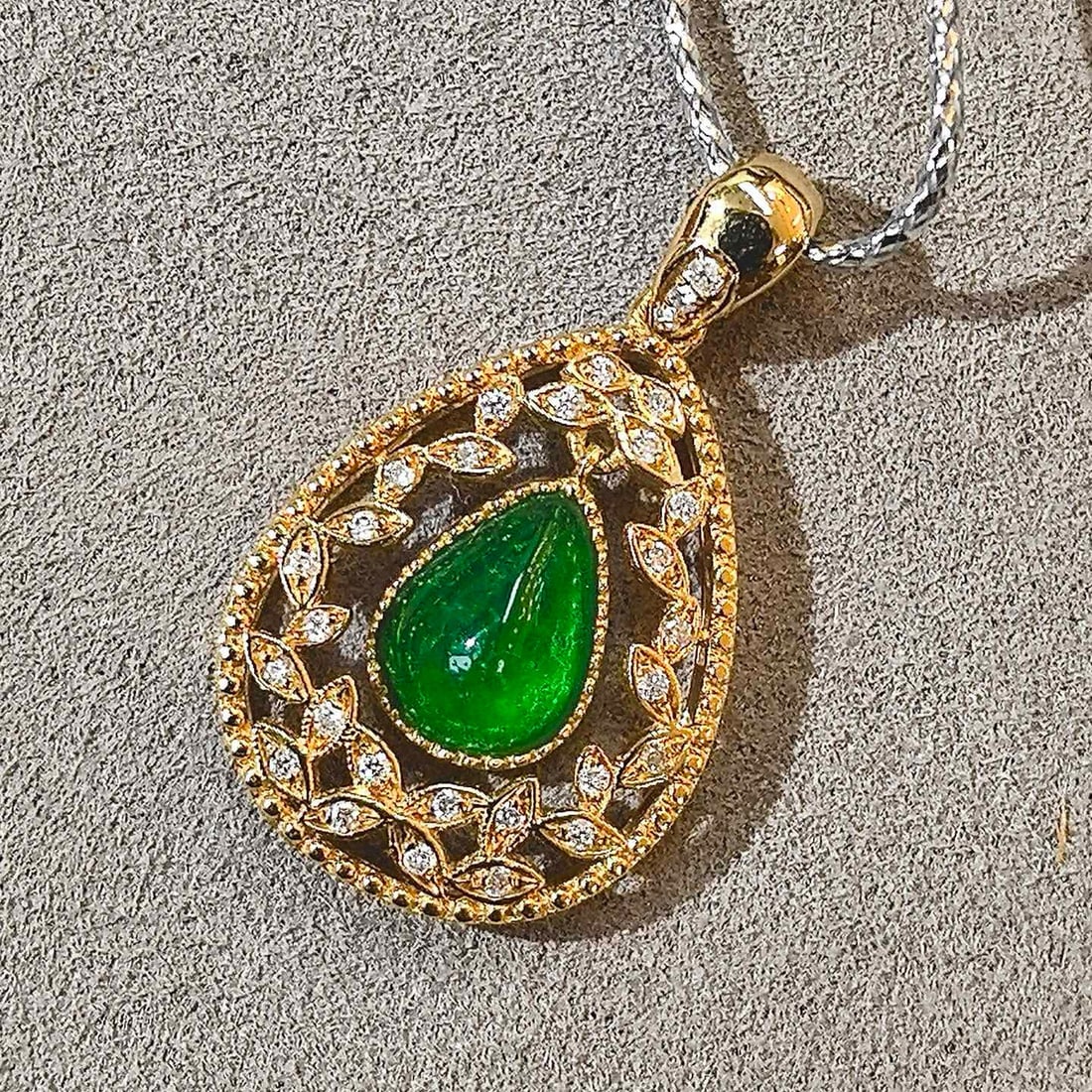 14k Gold 0.92 Ct Vivid Green Natural Emerald & Diamond Pendant( Without Chain ) - 5