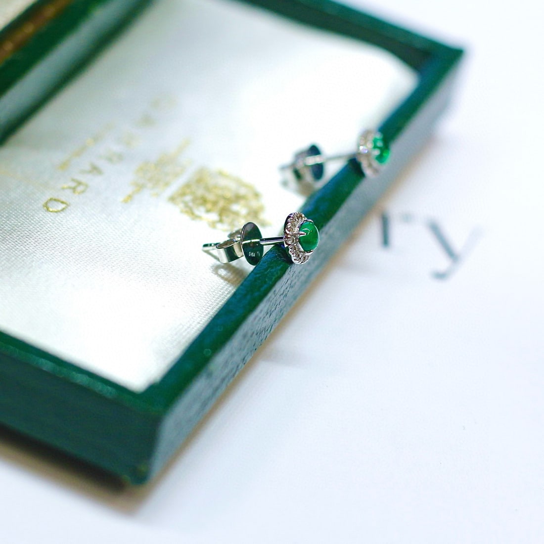 14k Gold 0.28 Ctw Vivid Green Natural Emerald & Diamond Earrings - 4