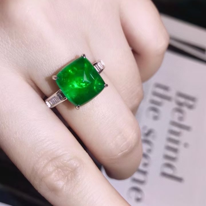 14k Gold 7.76 Ctw Vivid Green Natural Emerald & Diamond Ring - 6