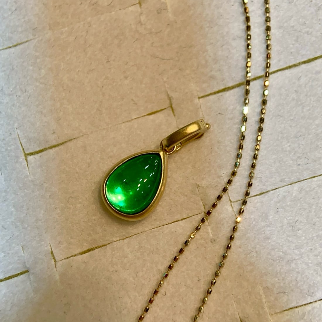 14k Gold 1.15 Ct Vivid Green Natural Emerald Pendant( Without Chain ) - 2