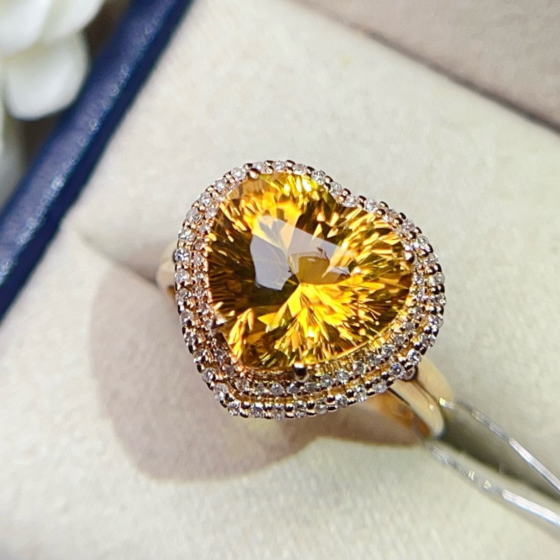 14k Gold 4.54 Ctw Natural Citrine & Diamond Ring - 3