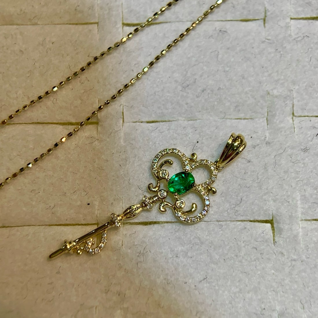 14k Gold 0.33 Ctw Vivid Green Natural Emerald & Diamond Pendant( Without Chain ) - 3
