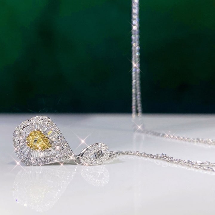 14k Gold 0.45 Ct Natural Color Diamond Necklace - 2