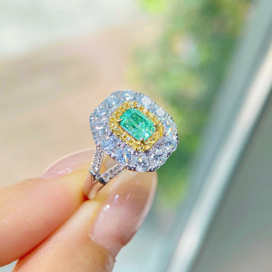 Gia Certified 14k Gold 1.81 Ctw Natural Green Diamond & Diamond Ring - 2