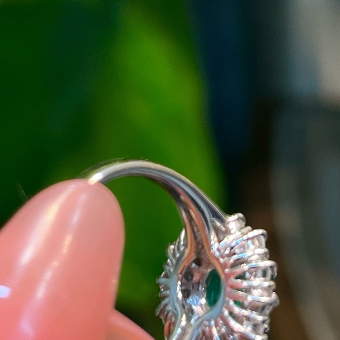 14k Gold 1.98 Ctw Vivid Green Natural Emerald & Diamond Ring - 3