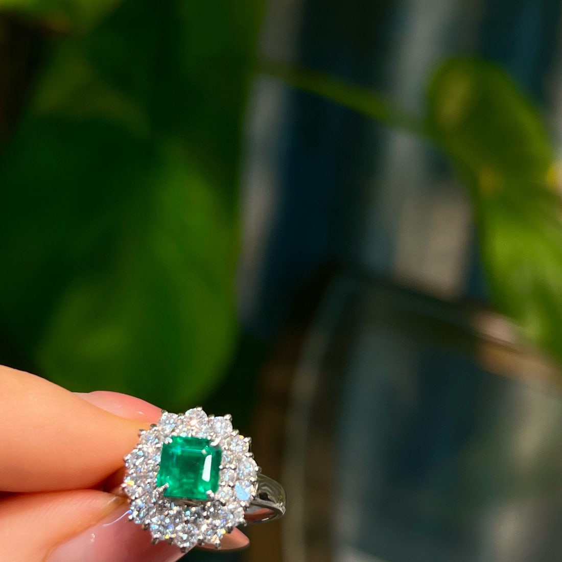 14k Gold 1.98 Ctw Vivid Green Natural Emerald & Diamond Ring - 5