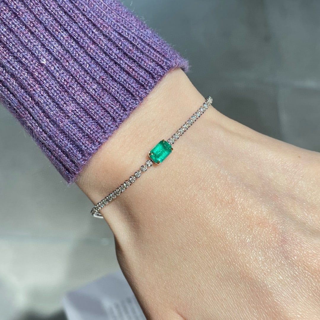 14k Gold 0.85 Ct Vivid Green Natural Emerald & Diamond Bracelet - 3
