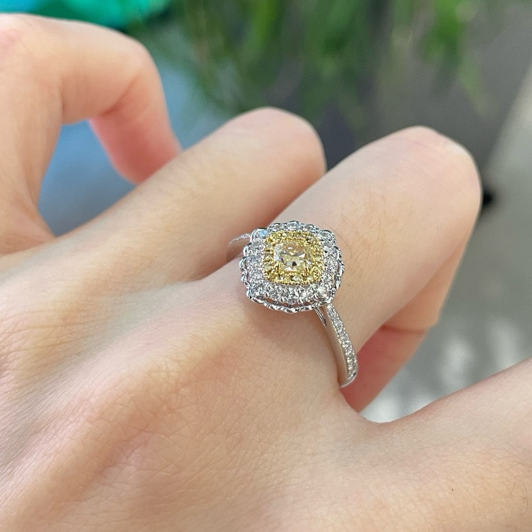 14k Gold 0.68 Ctw Natural Yellow Diamond & Diamond Ring - 7