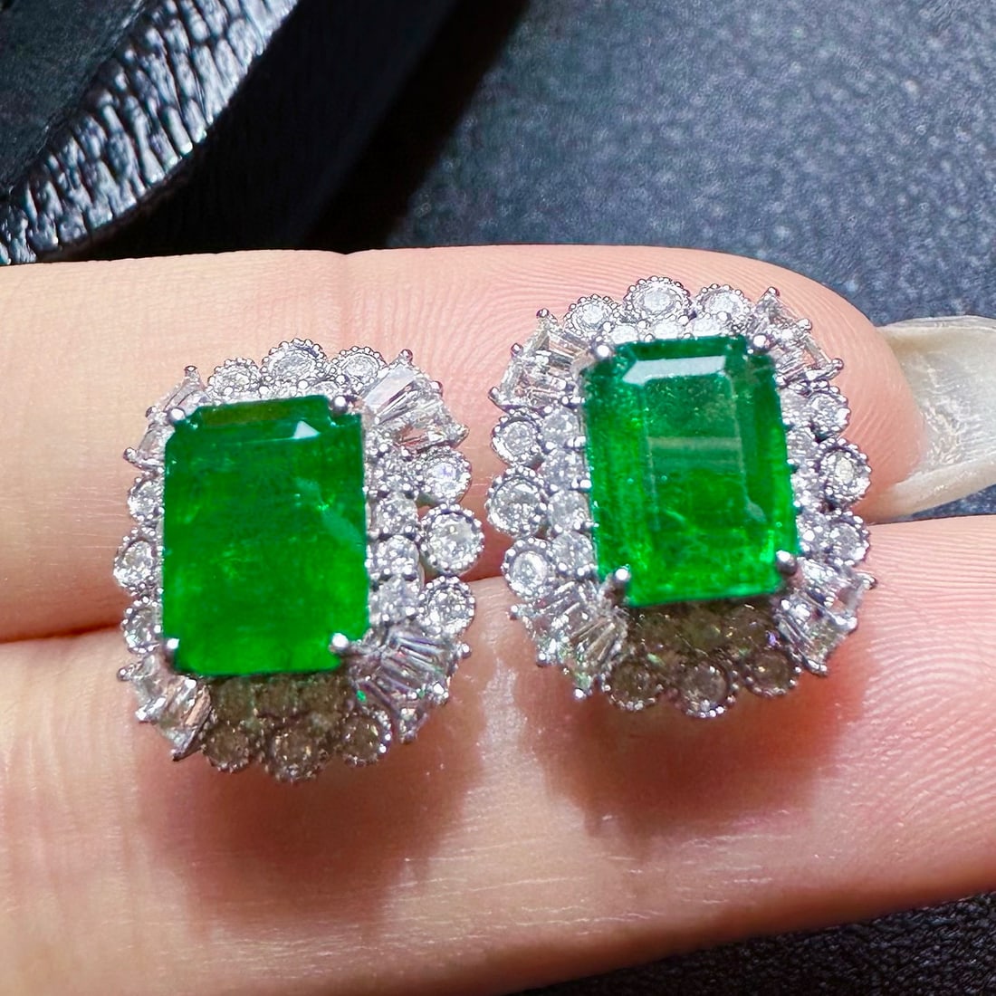 14k Gold 3.98 Ctw Vivid Green Natural Emerald & Diamond Earrings - 2