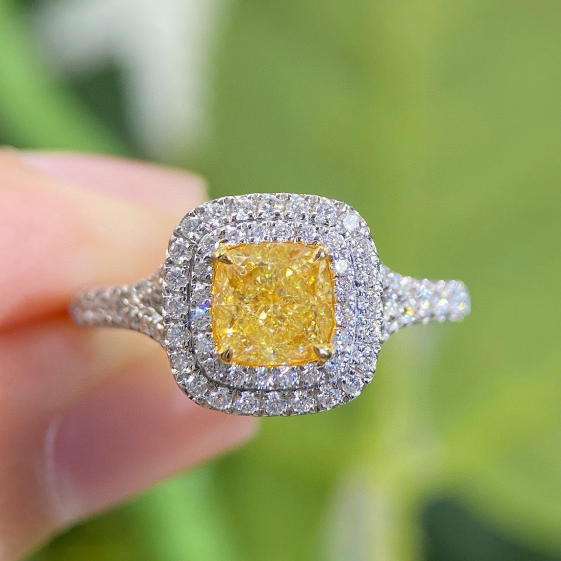 14k Gold 1.34 Ctw Natural Yellow Diamond & Diamond Ring - 2