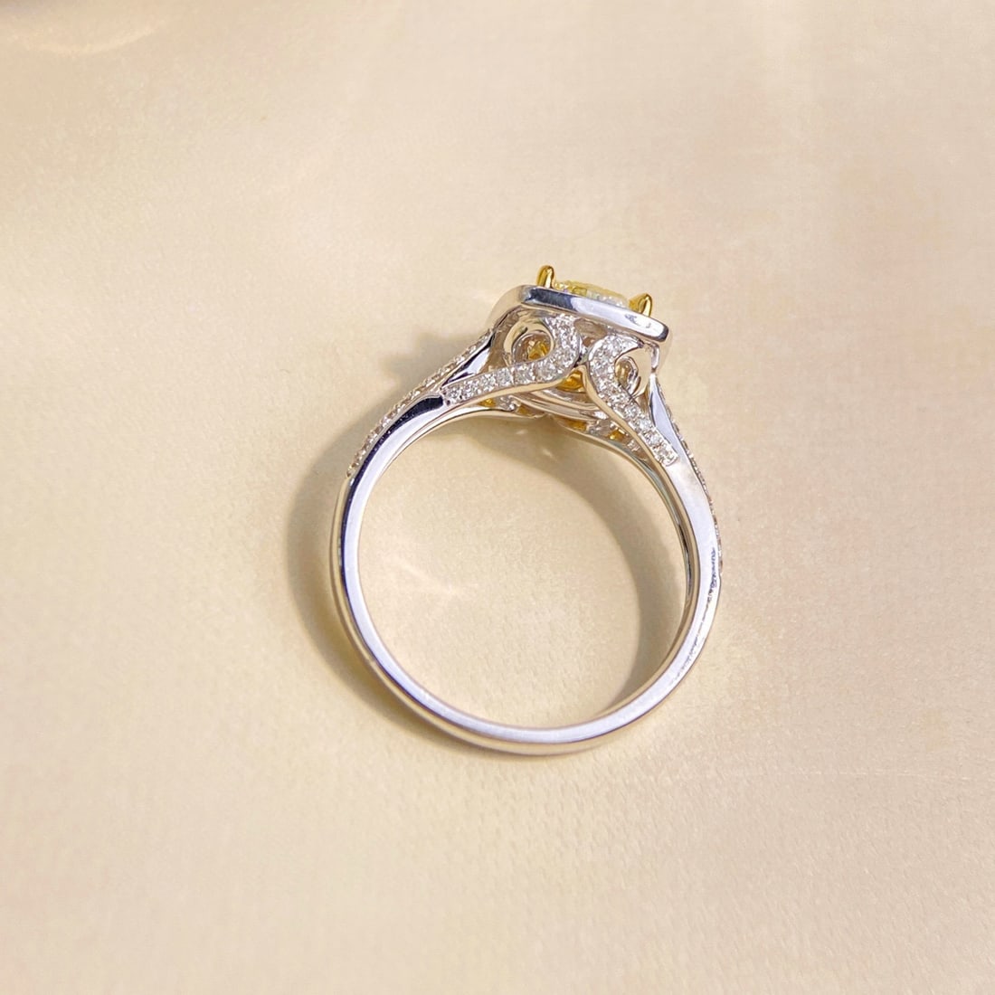 Gia Certified 14k Gold 1.63 Ctw Natural Yellow Diamond & Diamond Ring - 2