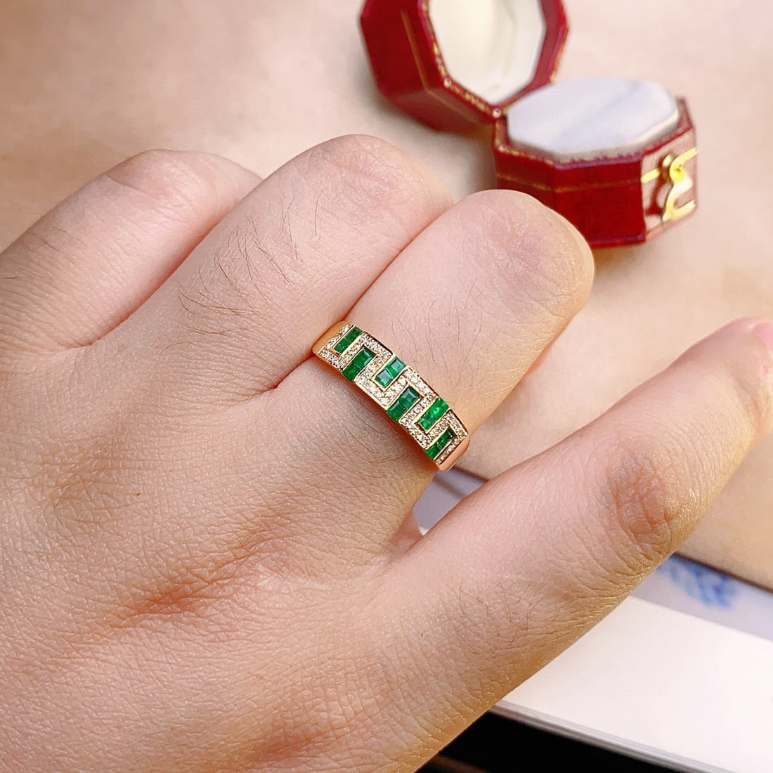 14k Gold 0.80 Ct Natural Emerald & Diamond Ring - 3