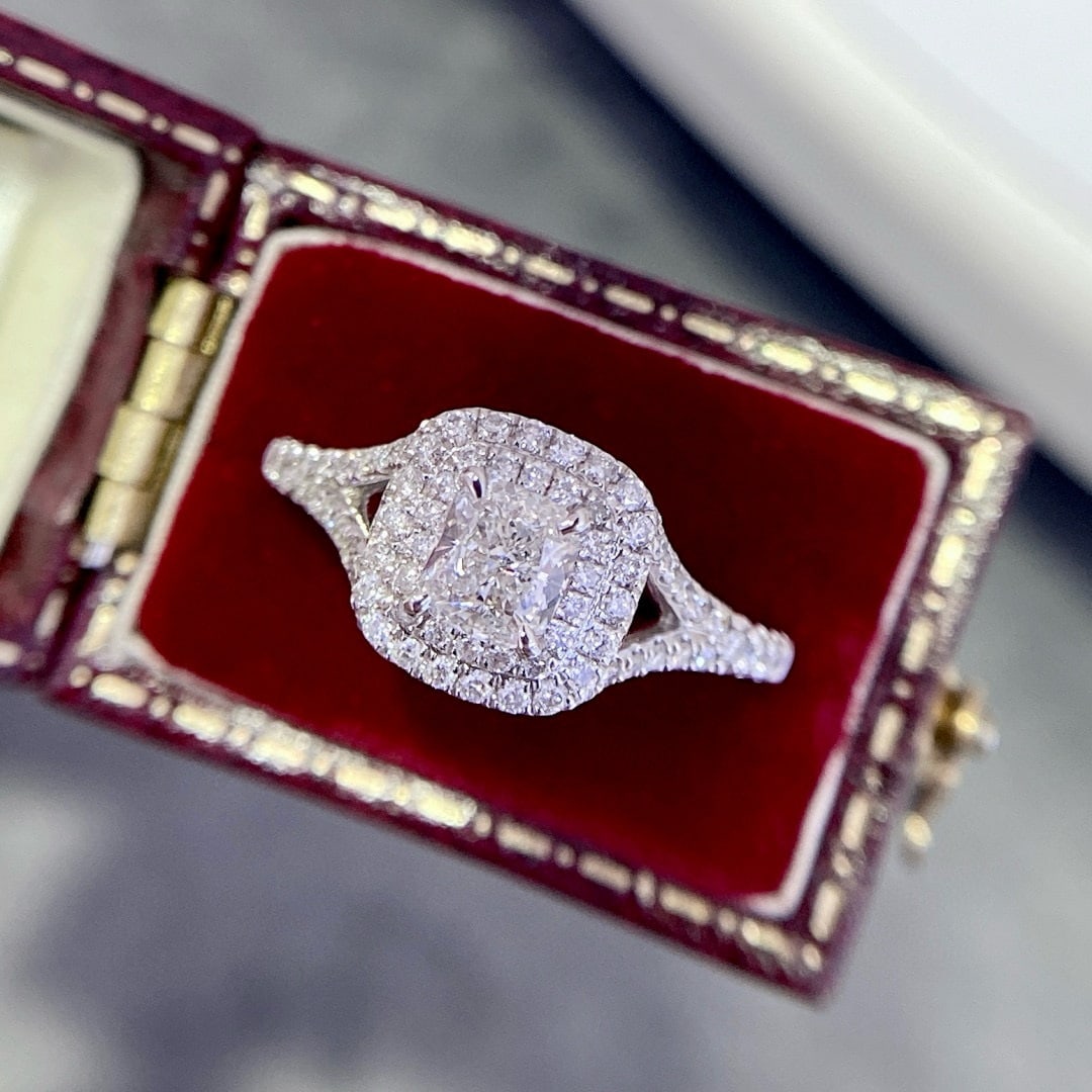 Gia Certified 14k Gold 0.5 Ct Natural H Vs1 Cushion Diamond Ring: Ref:231062443 // gold content:14k gold // ring size:7. 25us // // main gemstone:diamond // certified:gia // shape:cushion // carat weight:0. 5ct // clarity grade:vs1 // color:h // treatment:natural