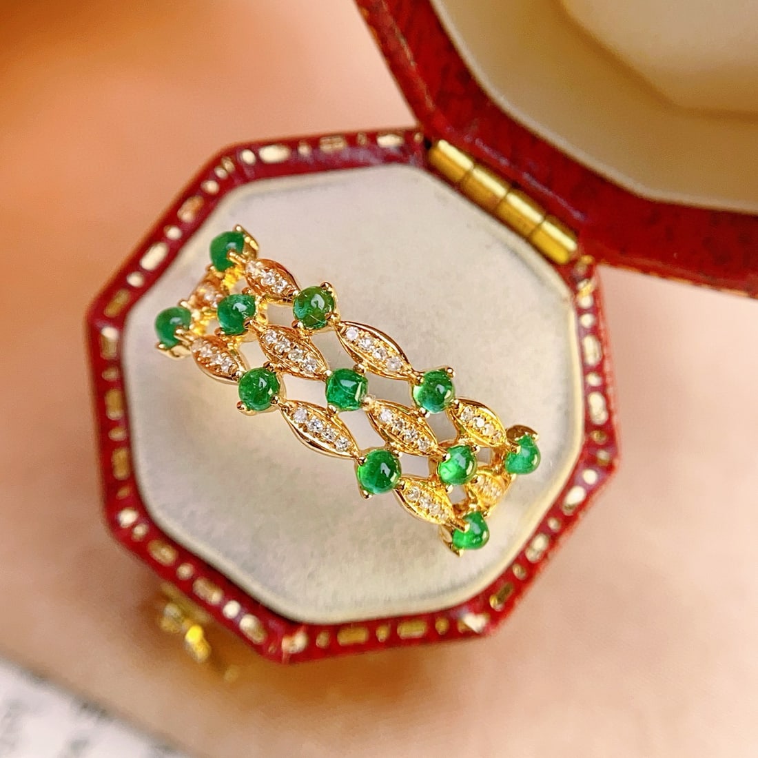 14k Gold 1.00 Ct Natural Emerald & Diamond Ring - 2