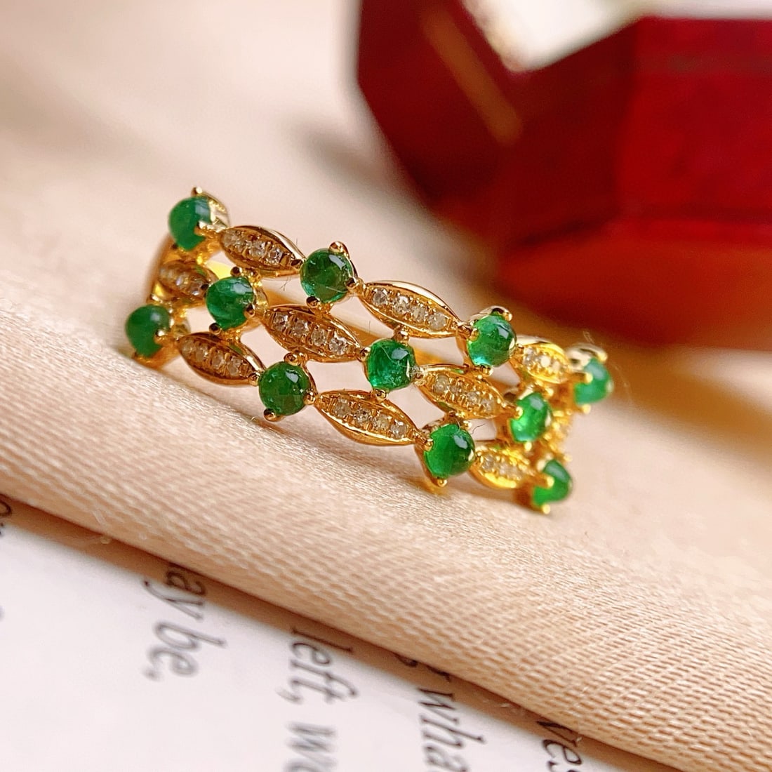 14k Gold 1.00 Ct Natural Emerald & Diamond Ring - 5