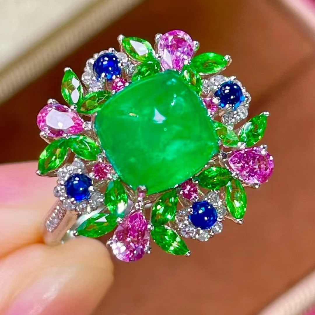 14k Gold 2.65 Ct Vivid Green Natural Emerald & Diamond & Sapphire & Tsavorite Ring - 2
