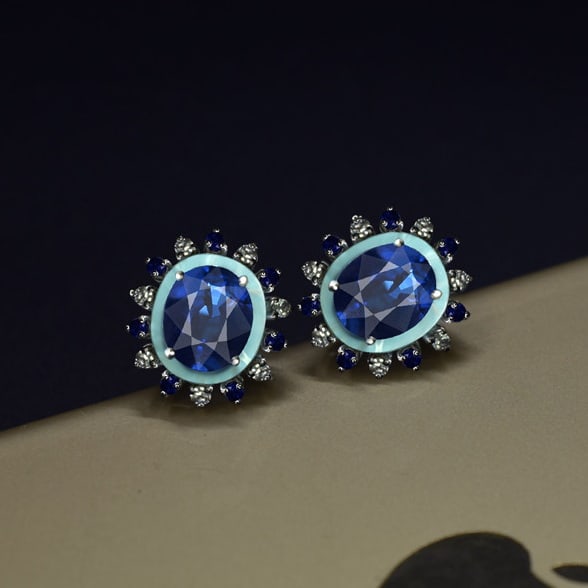 14k Gold 2.89 Ctw Natural Sapphire & Sapphire Earrings: Ref:231063032 // gold content:14k gold // main gemstone:sapphire // shape:oval // carat weight:2. 60ct // color:blue // treatment:natural // // adjacent gemstone 2 : sapphire // shape:round // carat
