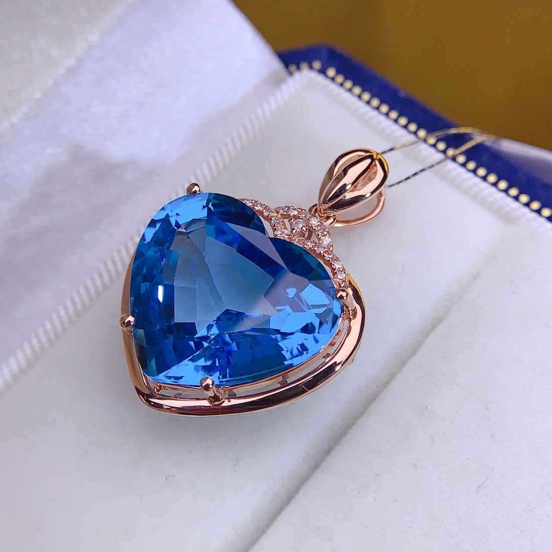 14k Gold 12.36 Ctw Natural Topaz & Diamond Pendant( Without Chain ) - 4