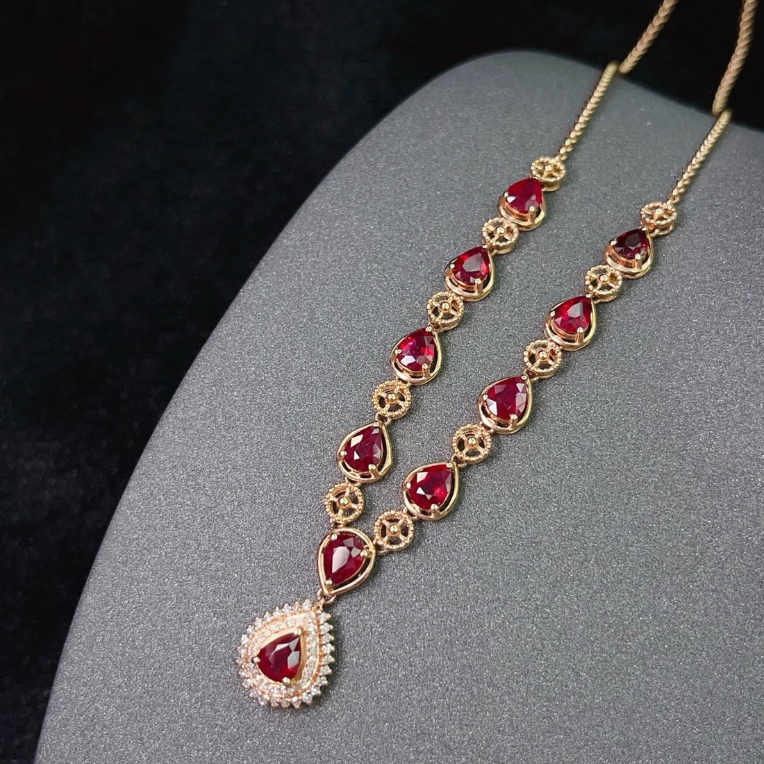 14k Gold 5.75 Ct Natural Ruby & Diamond Necklace - 4
