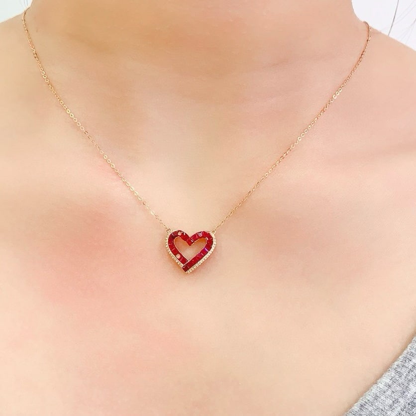 14k Gold 1.5 Ct Vivid Red Natural Ruby & Diamond Necklace - 3