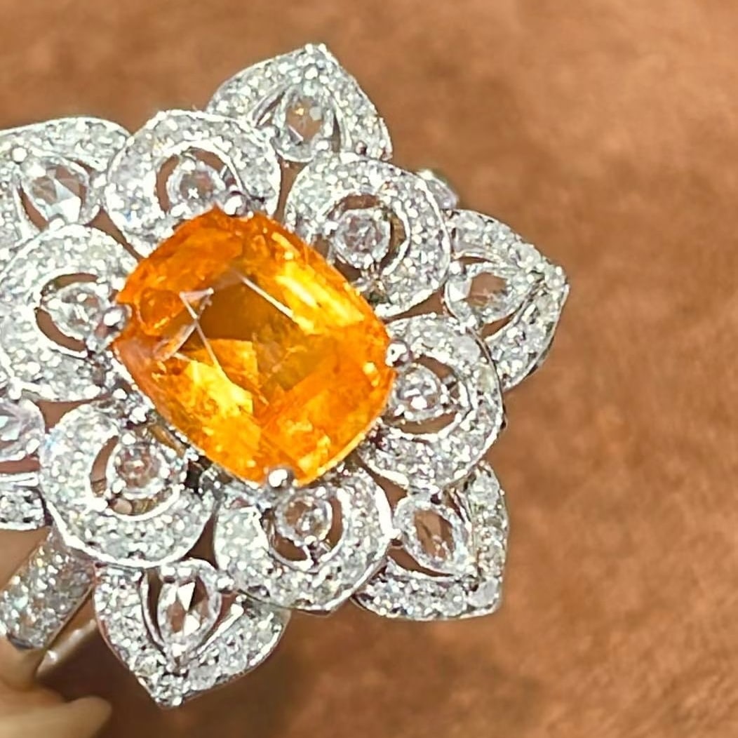 14k Gold 1.35 Ct Natural Spessartine & Diamond & Sapphire Ring - 2