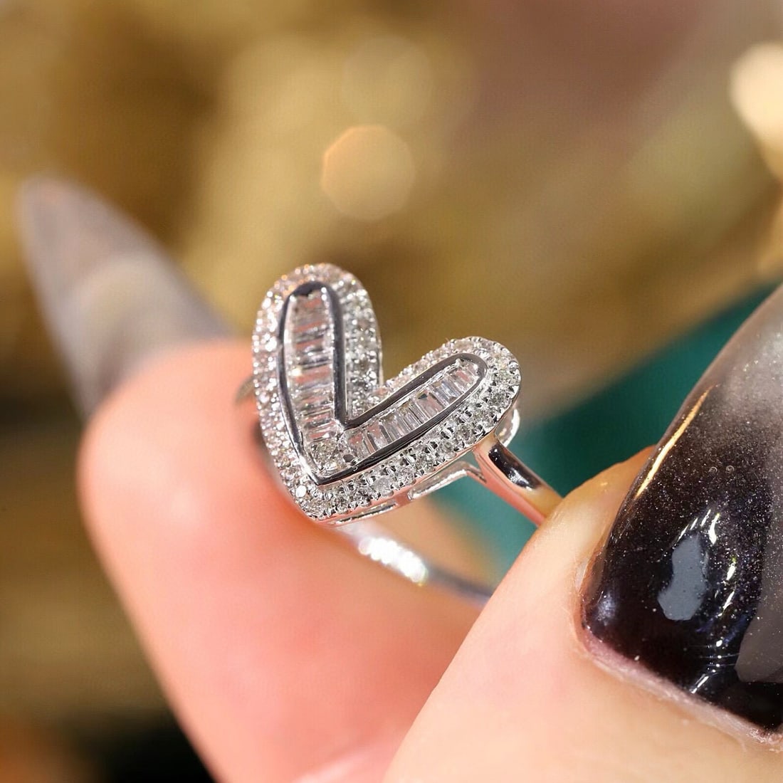 14k Gold 0.38 Ct Natural H Diamond Ring - 6