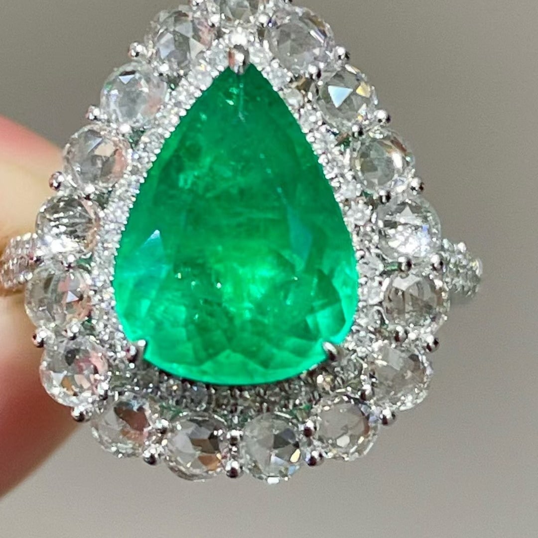 14k Gold 2.72 Ct Natural Emerald & Diamond & Sapphire Ring - 3