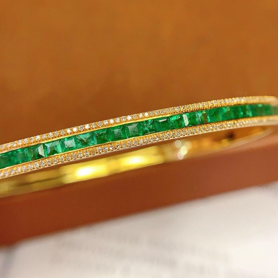 14k Gold 4 Ct Vivid Green Natural Emerald & Diamond Bangle - 5