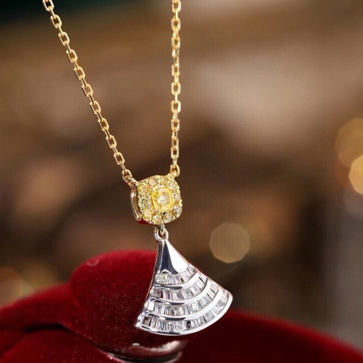 14k Gold 0.3 Ct Natural Color Diamond Necklace - 3