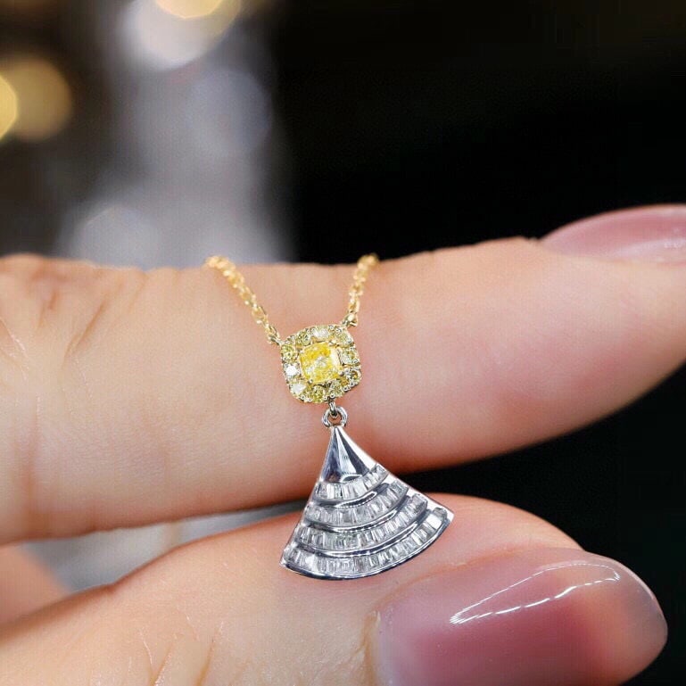14k Gold 0.3 Ct Natural Color Diamond Necklace - 6