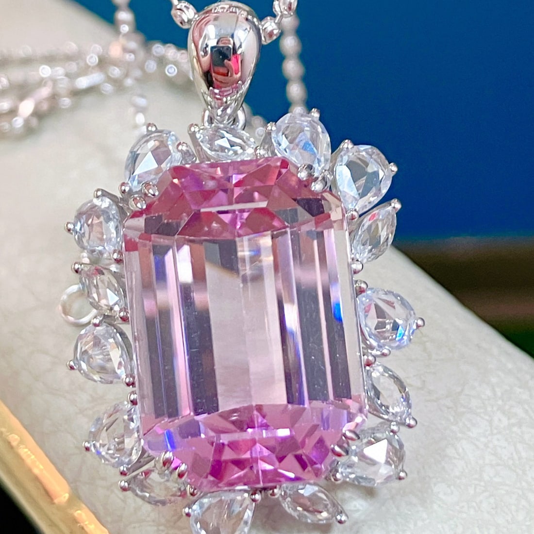 14k Gold 38.56 Ctw Natural Kunzite & Sapphire Pendant( Without Chain ) - 2