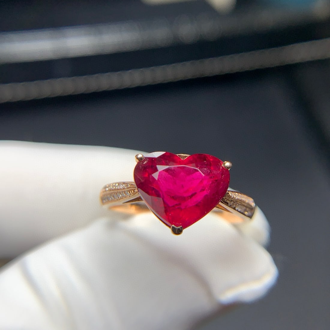 14k Gold 4.5 Ct Natural Tourmaline & Diamond Ring - 6