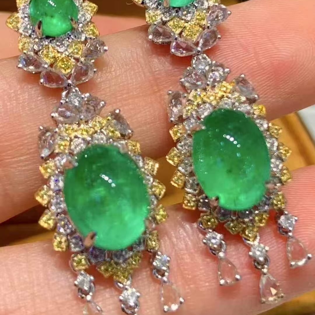 14k Gold 7 Ct Natural Emerald & Diamond Earrings - 4
