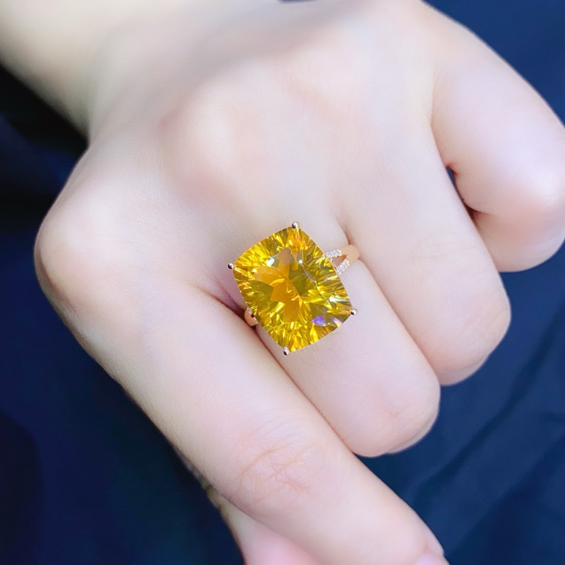 14k Gold 11.49 Ctw Natural Citrine & Diamond Ring - 4
