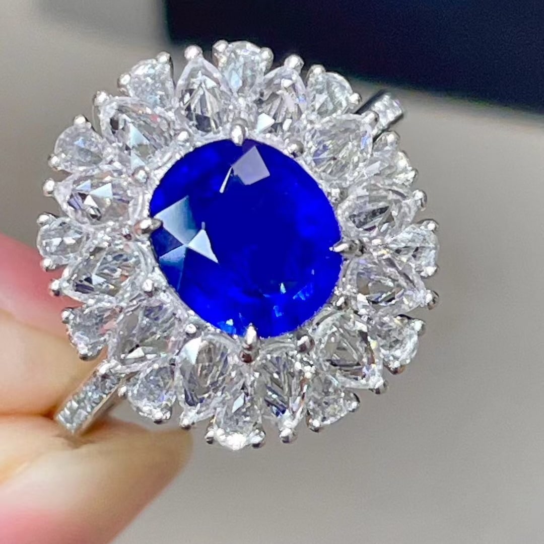 14k Gold 1.58 Ct Natural Sapphire & Sapphire & Diamond Ring - 2