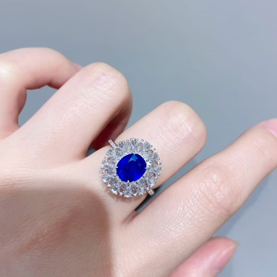 14k Gold 1.58 Ct Natural Sapphire & Sapphire & Diamond Ring - 3
