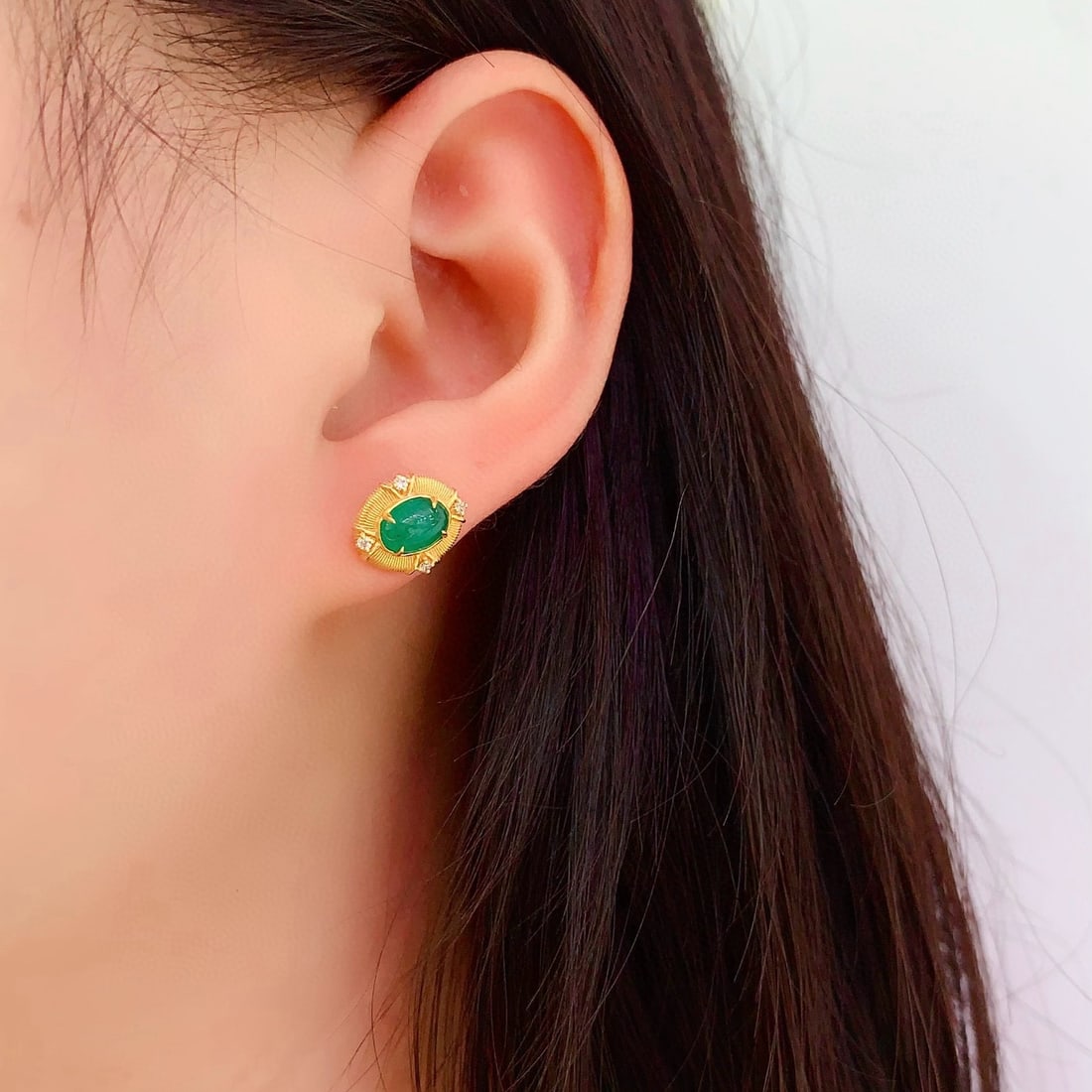 14k Gold 2 Ct Natural Emerald & Diamond Earrings - 5