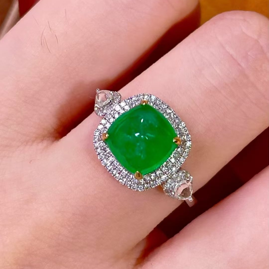 14k Gold 2.8 Ct Vivid Green Natural Emerald & Diamond & Sapphire Ring - 3