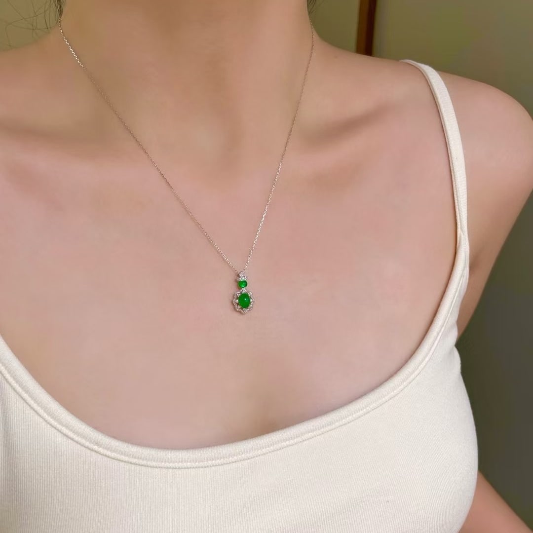 14k Gold 1.2 Ct Vivid Green Natural Emerald & Diamond Pendant( Without Chain ) - 3