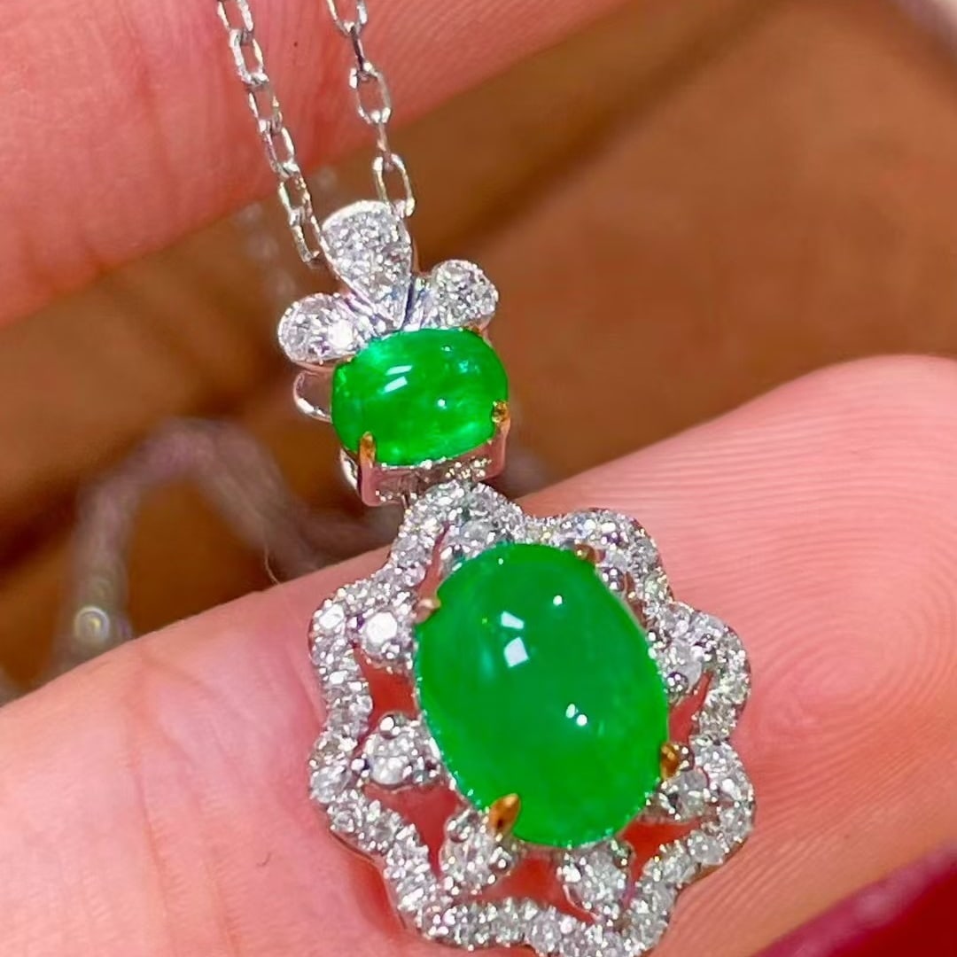 14k Gold 1.2 Ct Vivid Green Natural Emerald & Diamond Pendant( Without Chain ) - 4