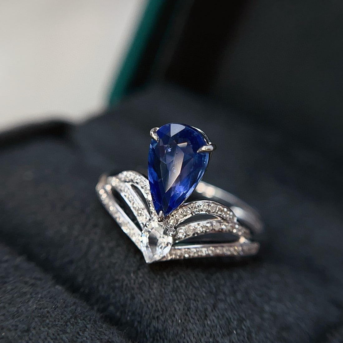 14k Gold 1.30 Ct Natural Sapphire & Diamond & Sapphire Ring - 2