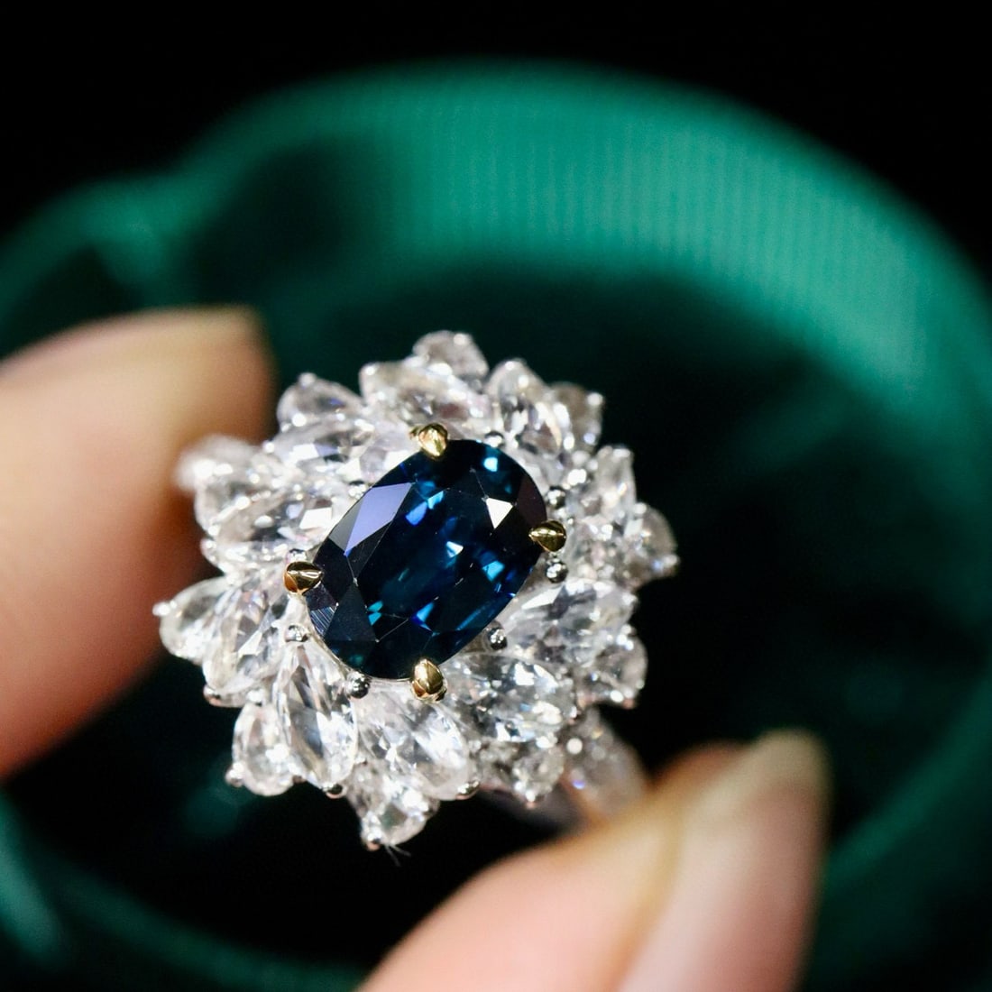 14k Gold 1.47 Ctw Natural Sapphire & Diamond Ring - 6