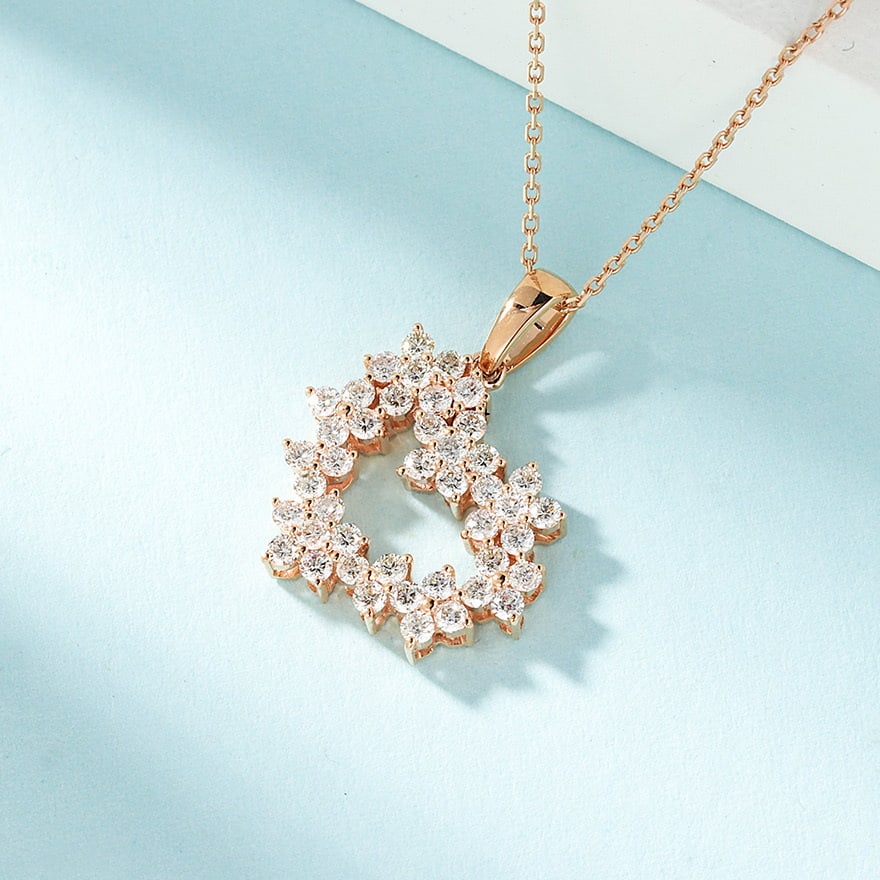 14k Gold 0.76 Ct Natural H Diamond Necklace: Ref:231064053 // gold content:14k gold // main gemstone:diamond // shape:round // carat weight:0. 76ct // clarity grade:vs-si // color:h // treatment:natural // cut grade:g // High Estimate: 6300