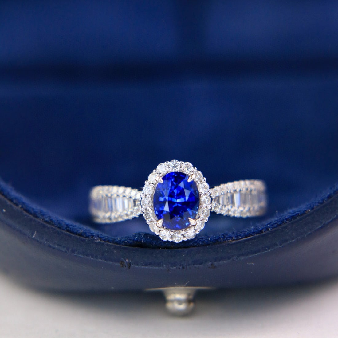 14k Gold 1.73 Ctw Natural Sapphire & Diamond Ring: Ref:231064066 // gold content:14k gold // ring size:7. 25us // // main gemstone:sapphire // shape:oval // carat weight:1. 03ct // color:royal blue // treatment:natural // // adjacent gemstone 2 : diam