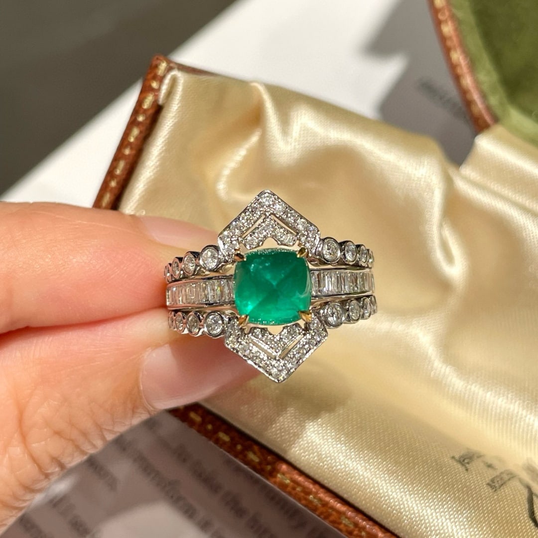 14k Gold 1.5 Ct Natural Emerald & Diamond Ring - 3